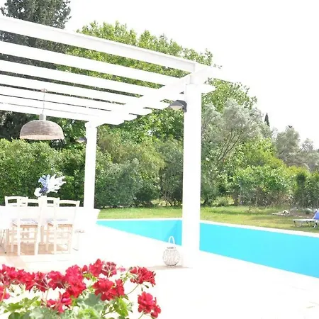 Villa Erietta & Villa Ariana Near Lefkas Center *