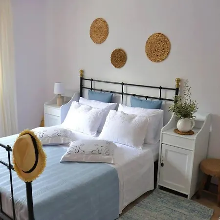 Villa Erietta & Villa Ariana Near Lefkas Center *