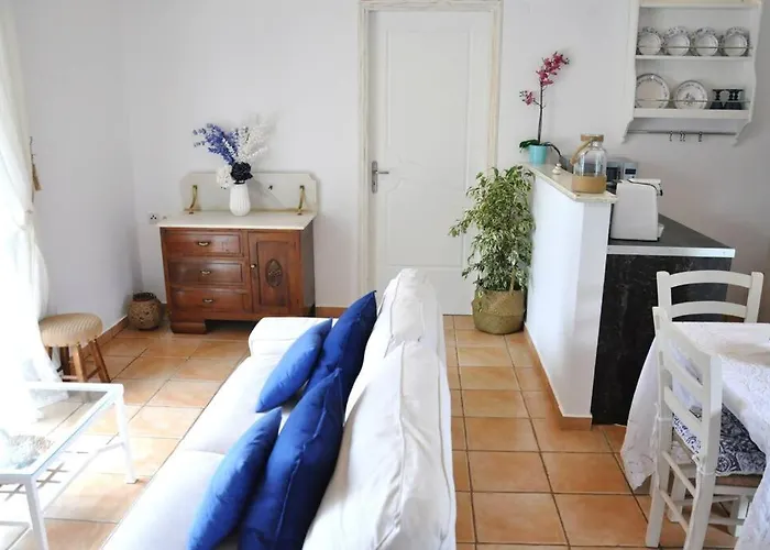 Erietta & Ariana Near Lefkas Center Villa Apolpaina