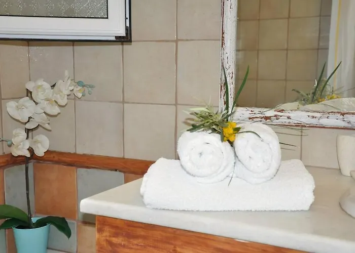 Erietta & Ariana Near Lefkas Center * Apolpaina